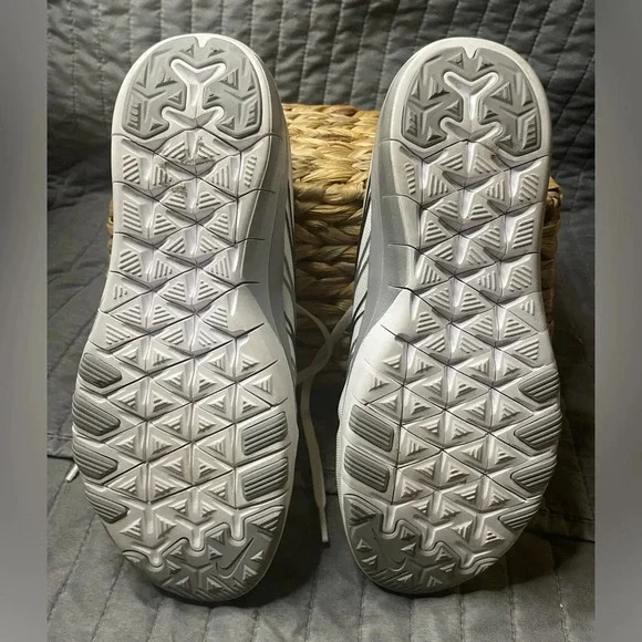 Nike Free Run TR 6 Womens Running Sneakers size 7 White/Grey - Picture 6 of 10